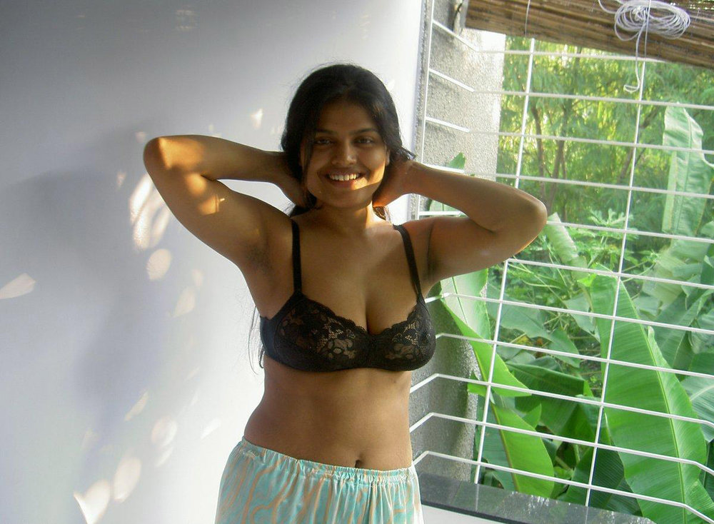 Indian Wife Aprita Honeymoon Sex Pictures