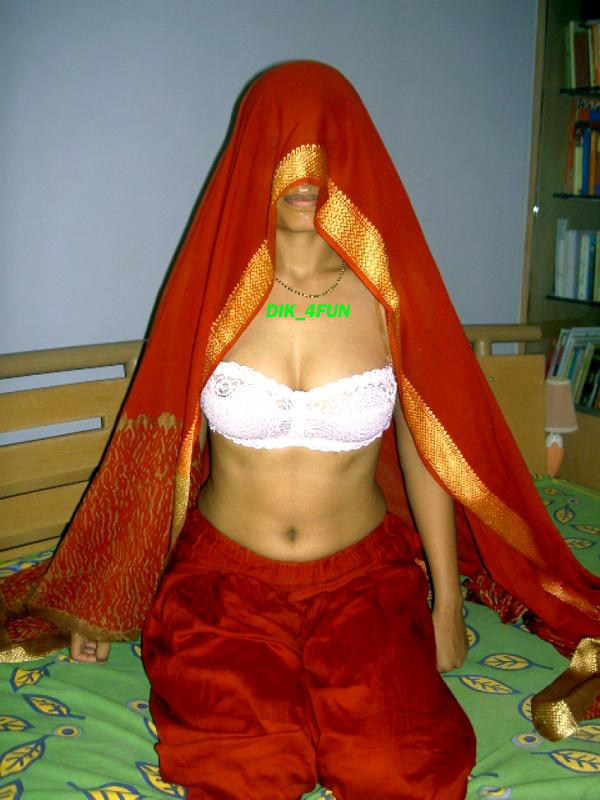 Indian Wife Aprita Honeymoon Sex Pictures