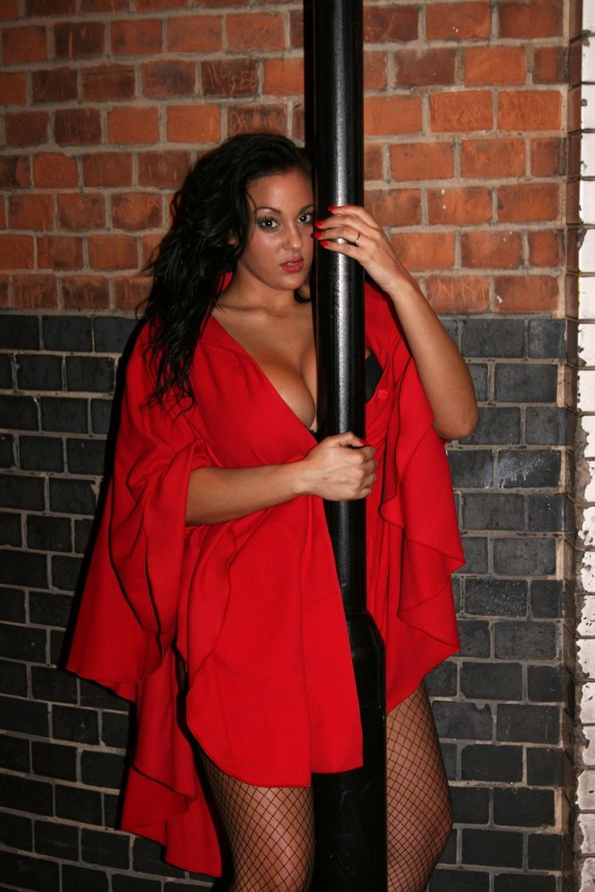 Busty Big Breasted Indian Babe Keira