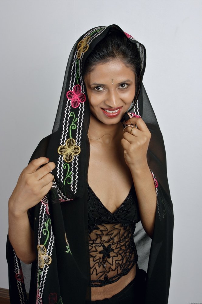 Meeta Punjabi Hot Indian Girl From London