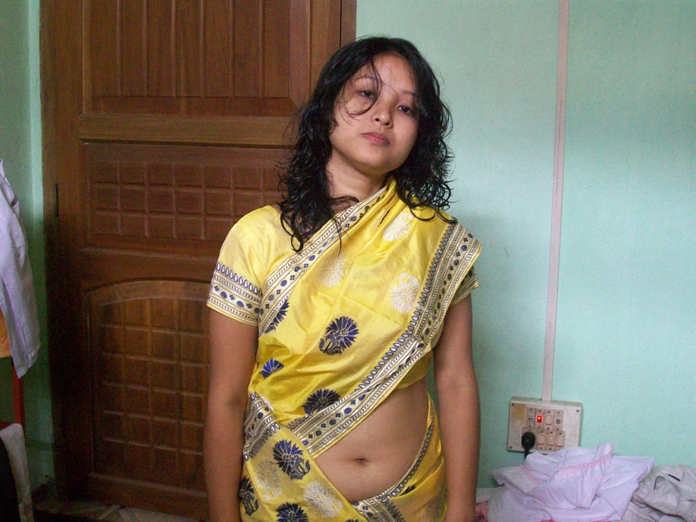 Nude Indian Aunty Padma Erotic Sari Pictures
