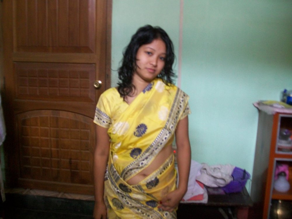 Nude Indian Aunty Padma Erotic Sari Pictures