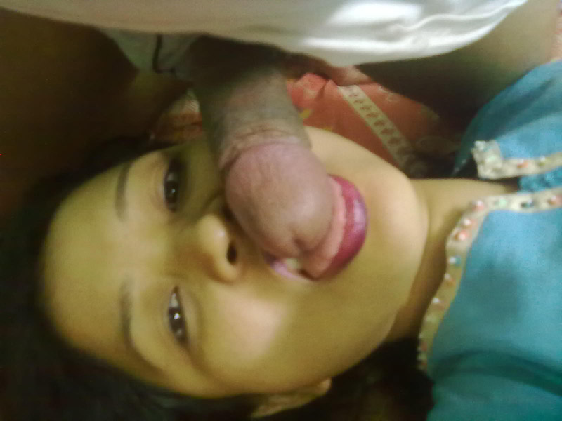 Nude Indian Aunty Padma Erotic Sari Pictures