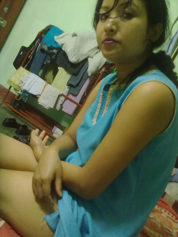 Nude Indian Aunty Padma Erotic Sari Pictures