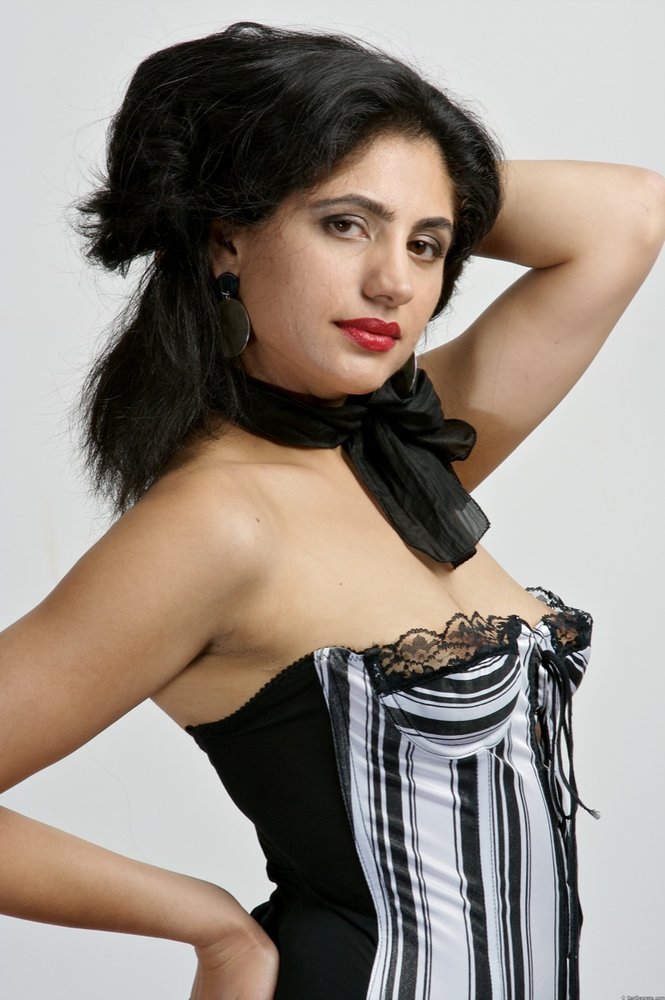 Punjabi Girl Getting Naked on Camera