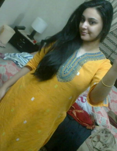 Beautiful Indian Girl Laila Nude Photographs