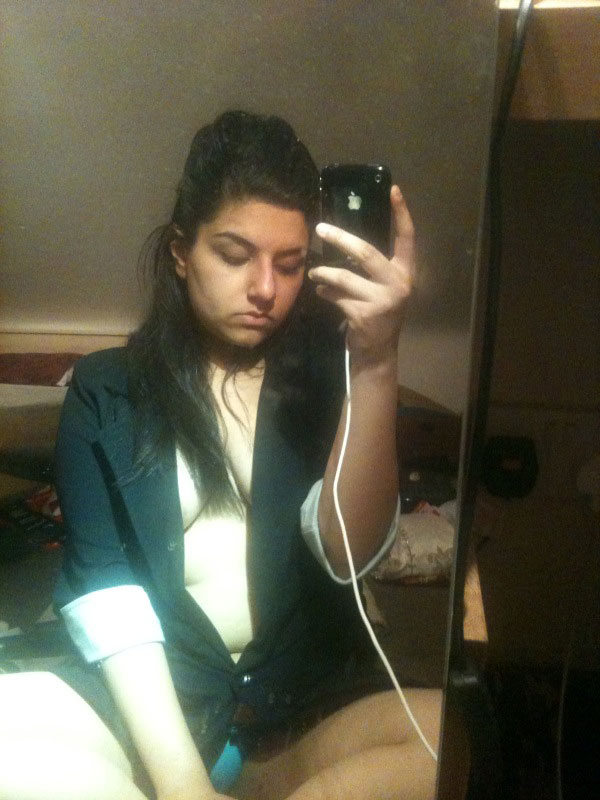 Chubby Indian Girl Taking Nude Selfies