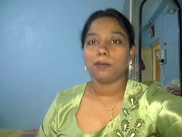 Hot Indian Dusky Aunty Asset Show