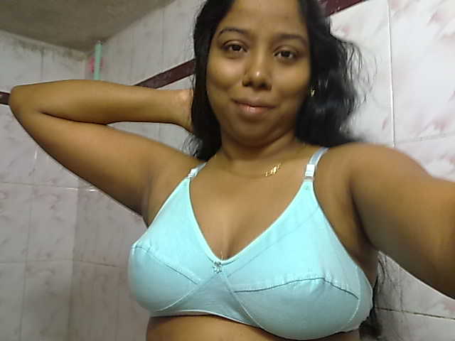 Hot Indian Dusky Aunty Asset Show