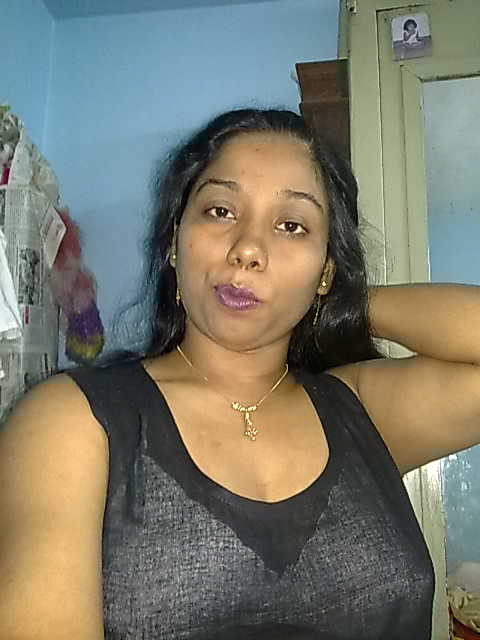 Hot Indian Dusky Aunty Asset Show