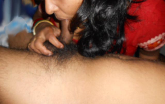 Horny Indian Yana Bhabhi Blowjob Pics
