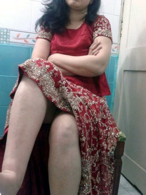 Indian Big Ass Bhabhi Sheenaz Stripped Nude