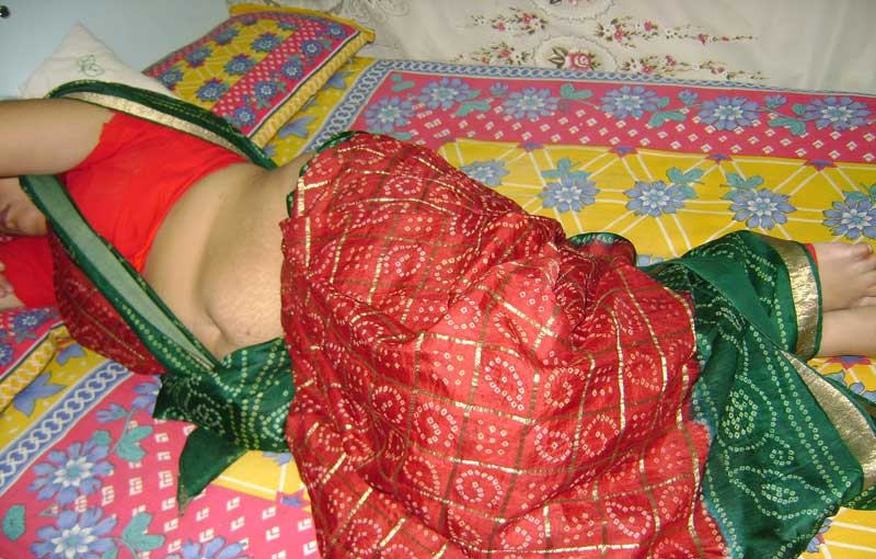 Horny Indian Aunty Aisha Blowjob Sex