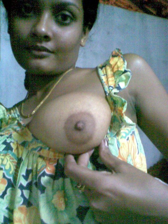 Sexy Indian Girl Lakshmi Nude Selfies