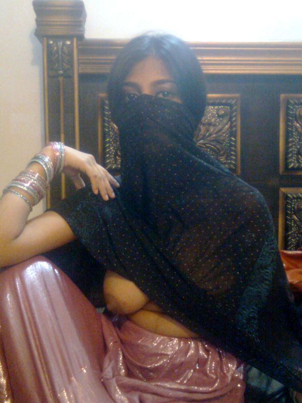 Very Sexy Indian Girl Naked For Boyfriend