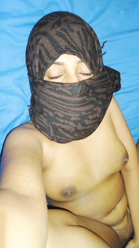 Indian Girl Madiha Showing Her Boobs
