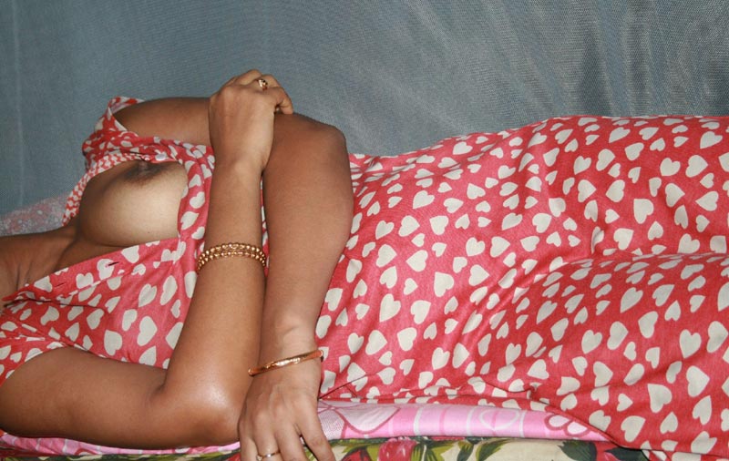 Indian Babe Sharmila Laying Naked Showing Pussy