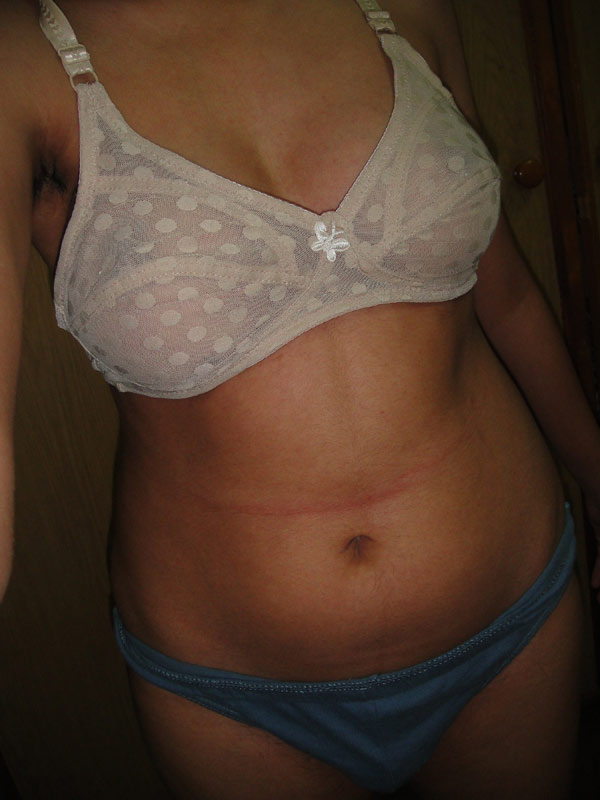 Sexy Indian Muslim Girl Taking Nude Selfies