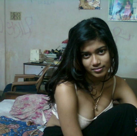 Horny Indian Girl Shaista Nude Images