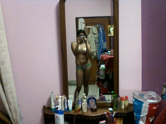 Horny Indian Girl Shaista Nude Images