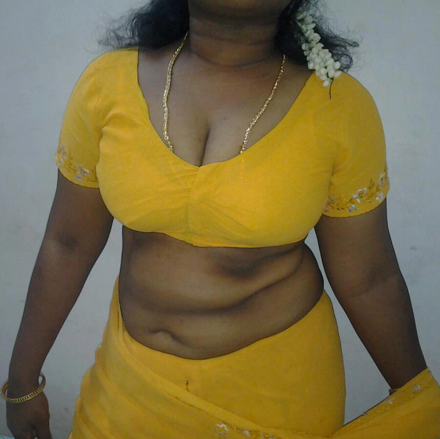 Indian Mallu Bhabhi Sexy Naval Pics