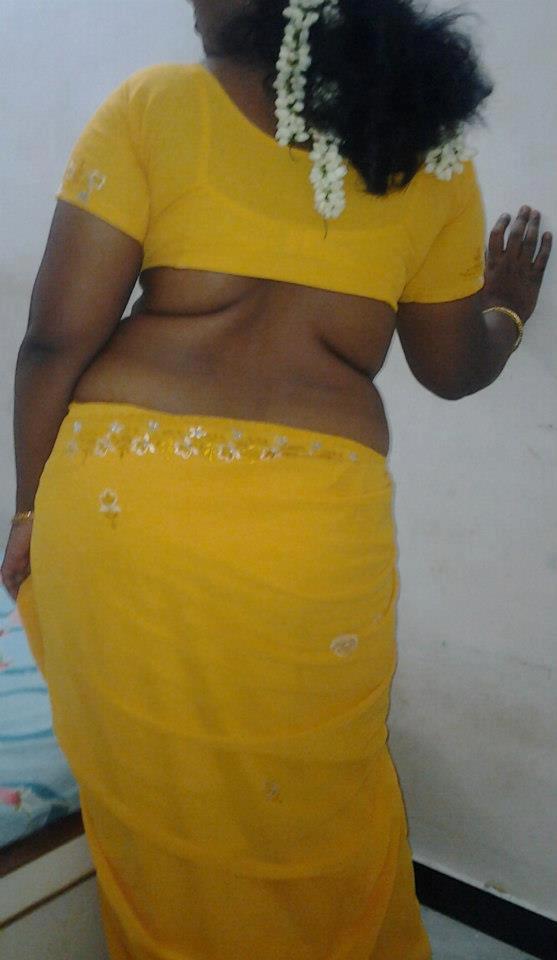 Indian Mallu Bhabhi Sexy Naval Pics
