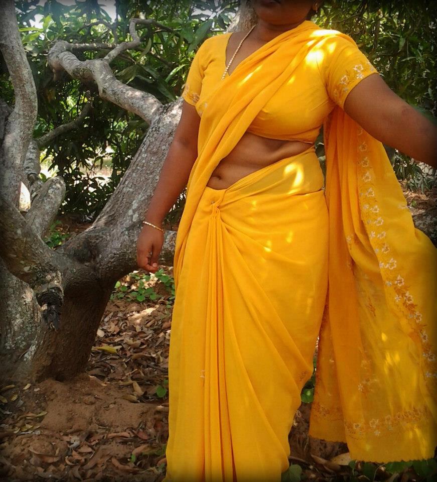 Indian Mallu Bhabhi Sexy Naval Pics