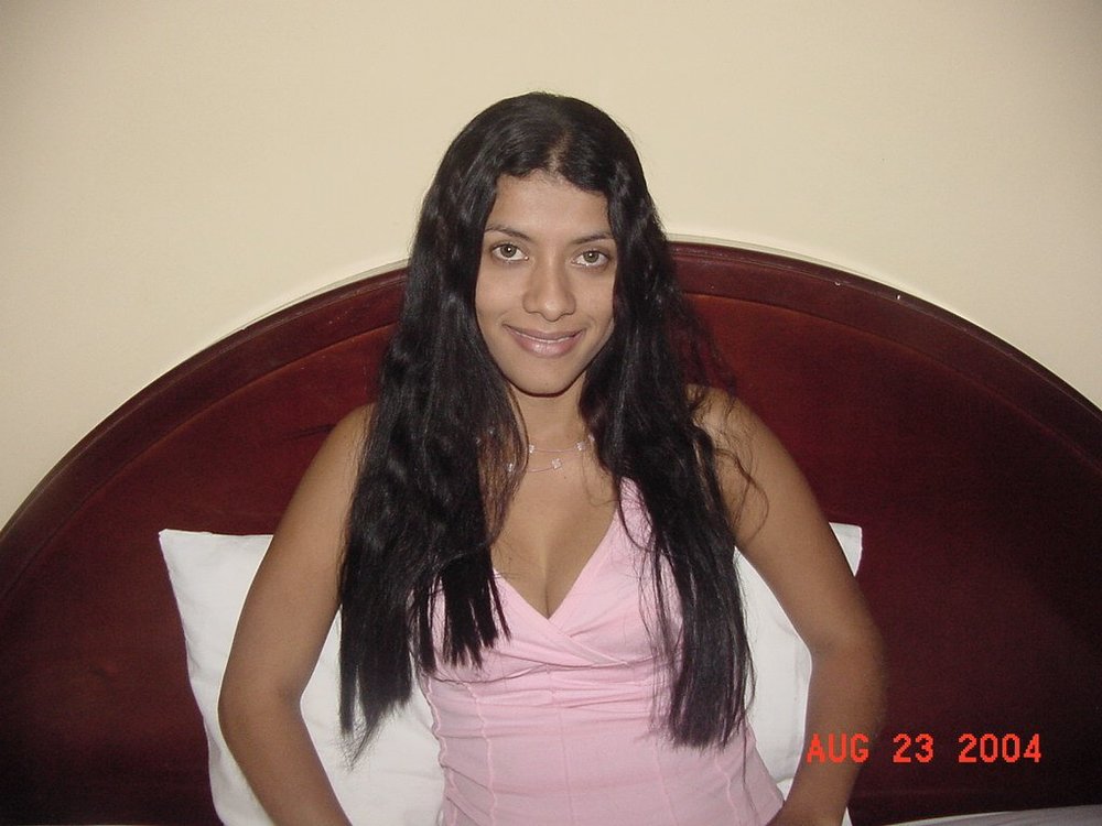 Indian Babe Sheila Boob Exposed In Hotel