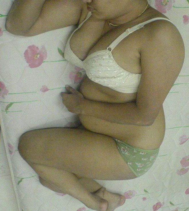 Beautiful Indian Wife Posing Nude Hotel Room