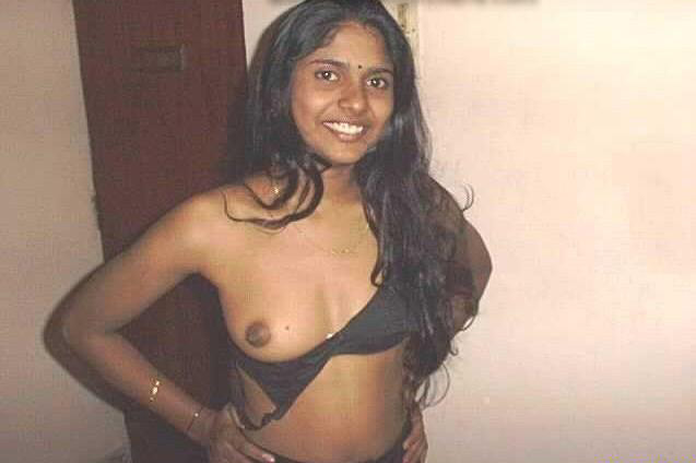 Dusky Indian Bhabhi Sitting Nude At Home