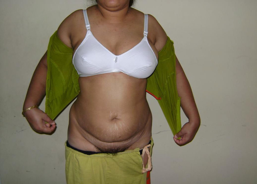 Indian Housewife Kishwar Saree Stripped Nude