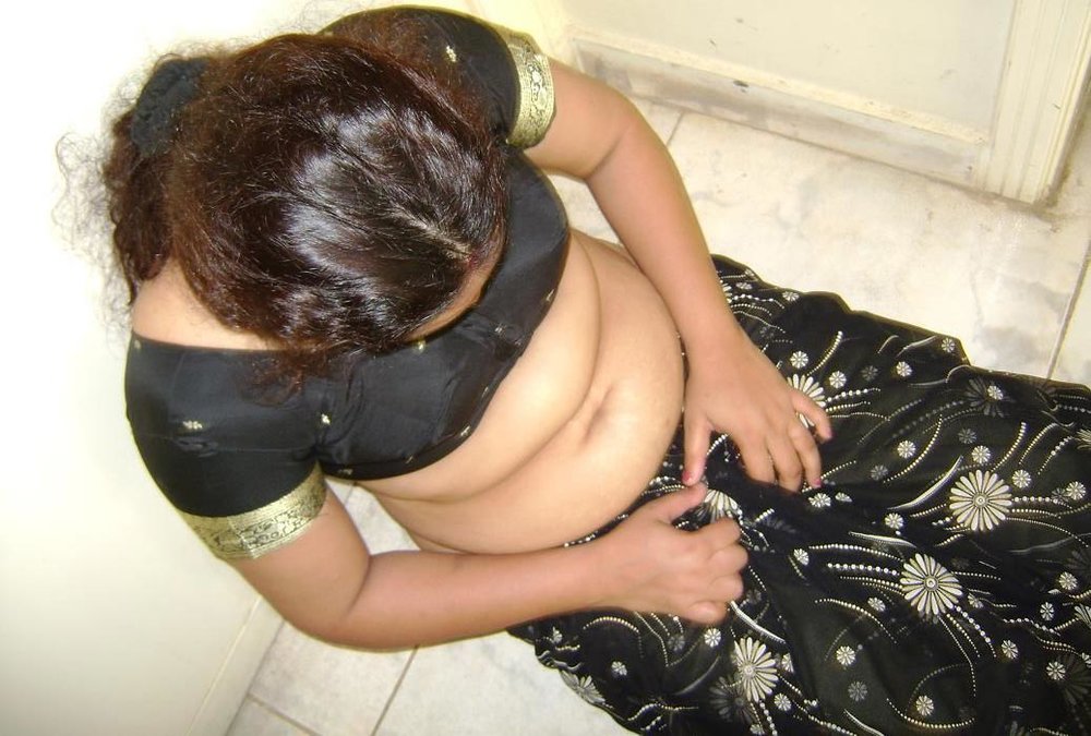 Indian Wife Shaheen Homemade Nude Pics