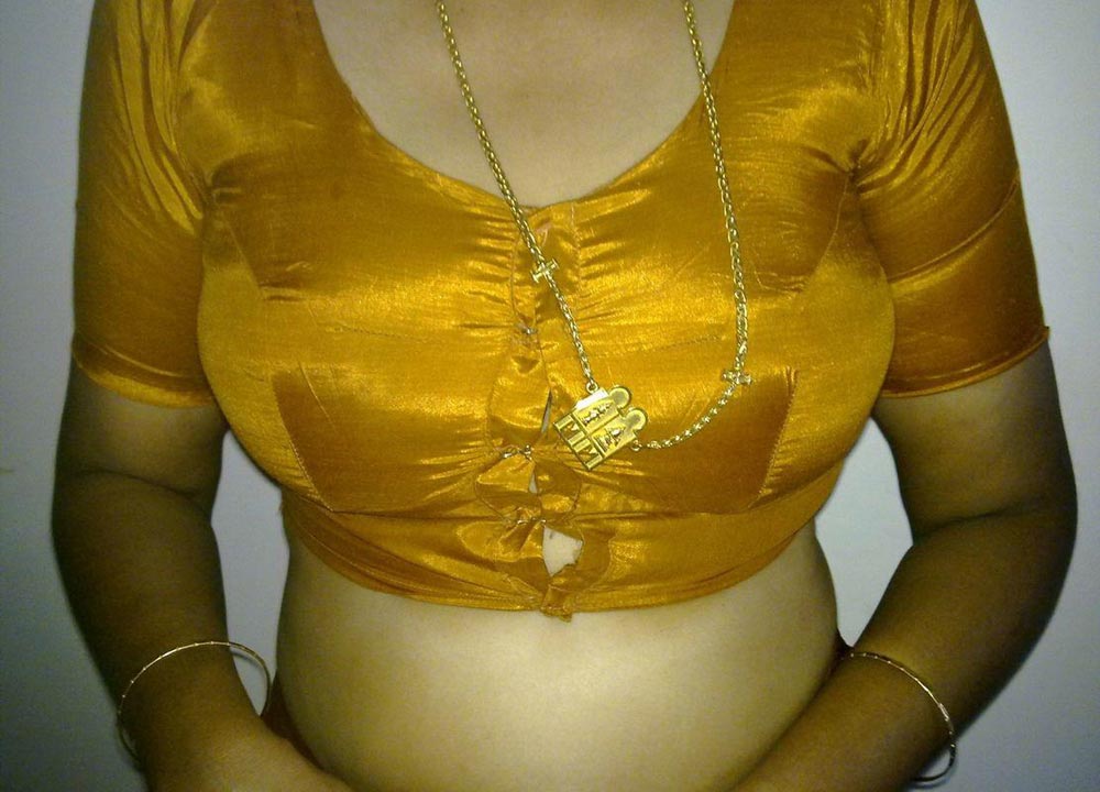 Sexy Indian Housewife Afshan Naked Photographs Leaked
