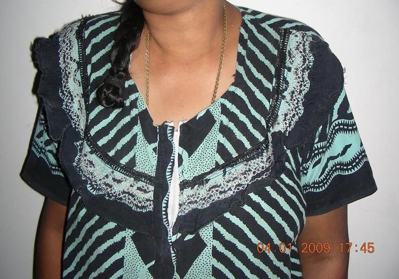 Indian Aunty Sehrish Showing Big Boobs