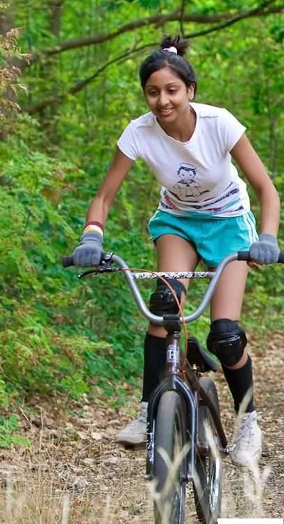 Slim Indian Girl Shazia Stripping Nude Jungle