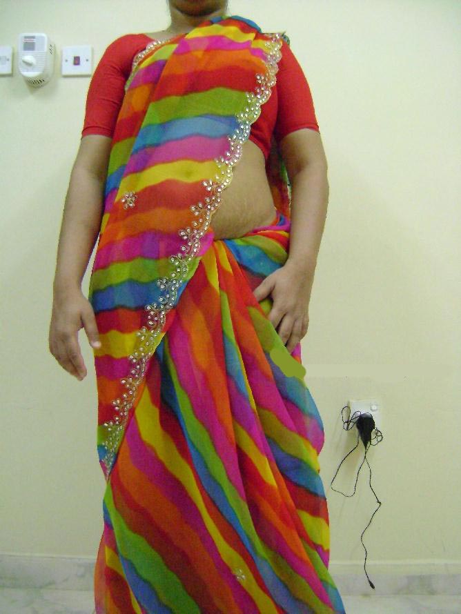 Lusty Indian Housewife Farha Big Boobs Exposed