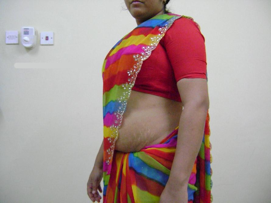 Lusty Indian Housewife Farha Big Boobs Exposed