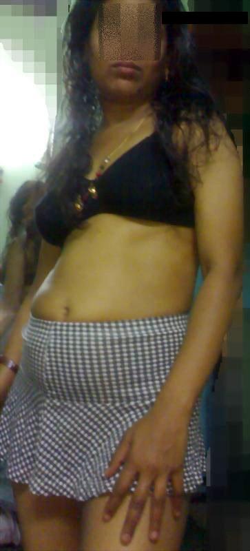 Shy Indian Bhabhi Jamila Exposed Naked