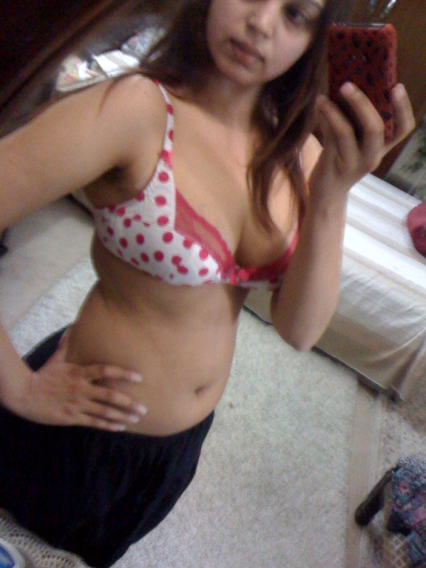 Cute Indian Babe Shahana Pink Bikini