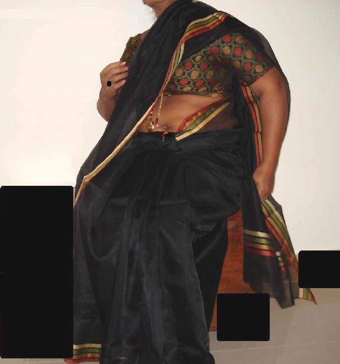 Indian Mature Aunty Anila Saree Stripped Naked