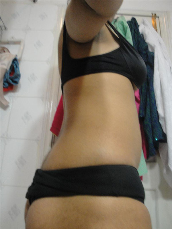 Indian Bhabhi Smita Nude Selfies Bathroom