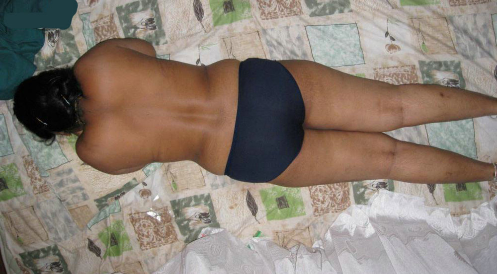 Mature Indian Aunty Laying Nude For Husband