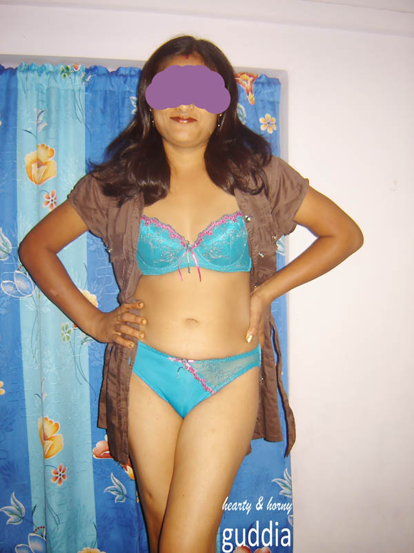 Indian Babe Guddia Sexy Blue Lingerie