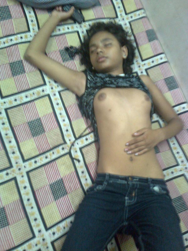 Indian Young Girl Exposed Nude By Boyfriend