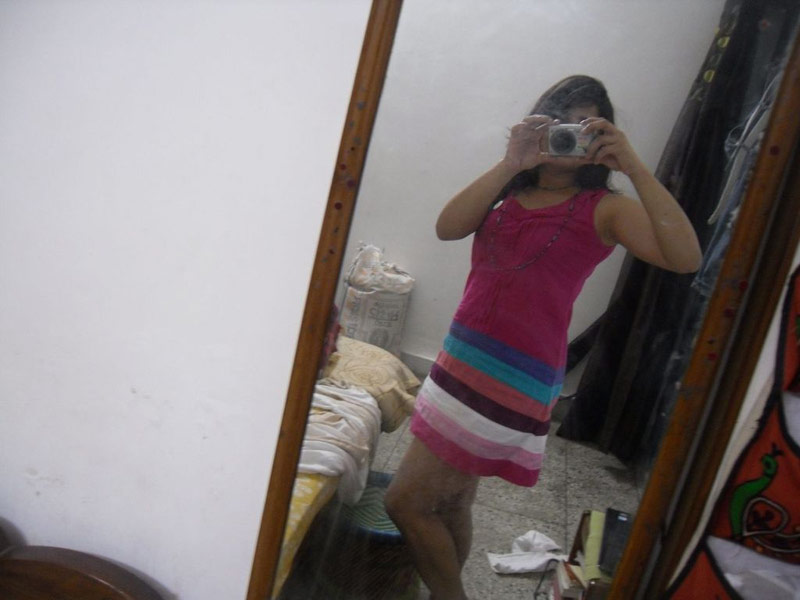 Hot Indian Girl Leela Pussy Selfies