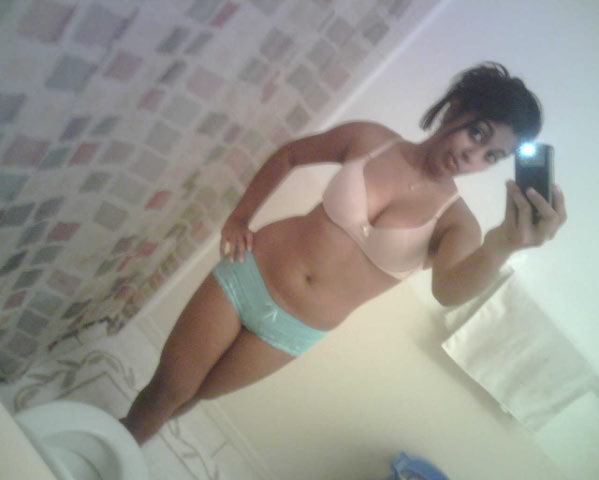 Busty Babe Karina Posing Hot On Camera