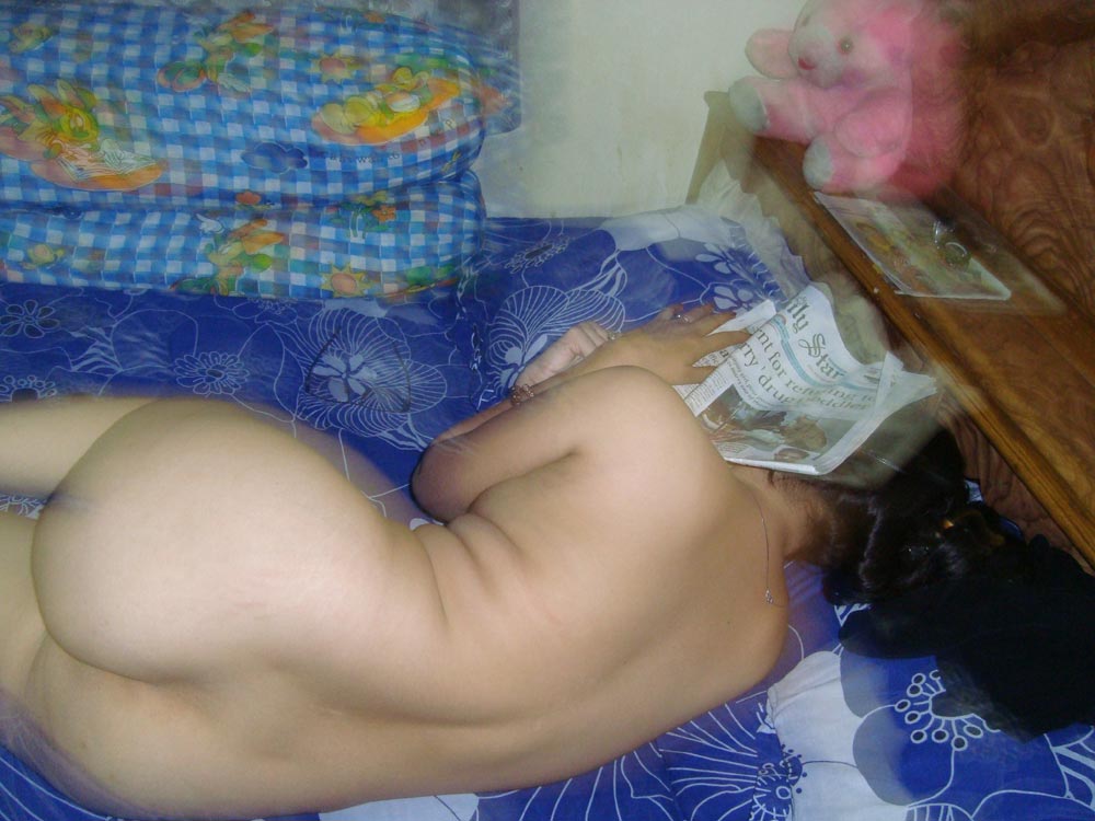 Indian Shraddha Bhabhi Waiting To Get Fucked