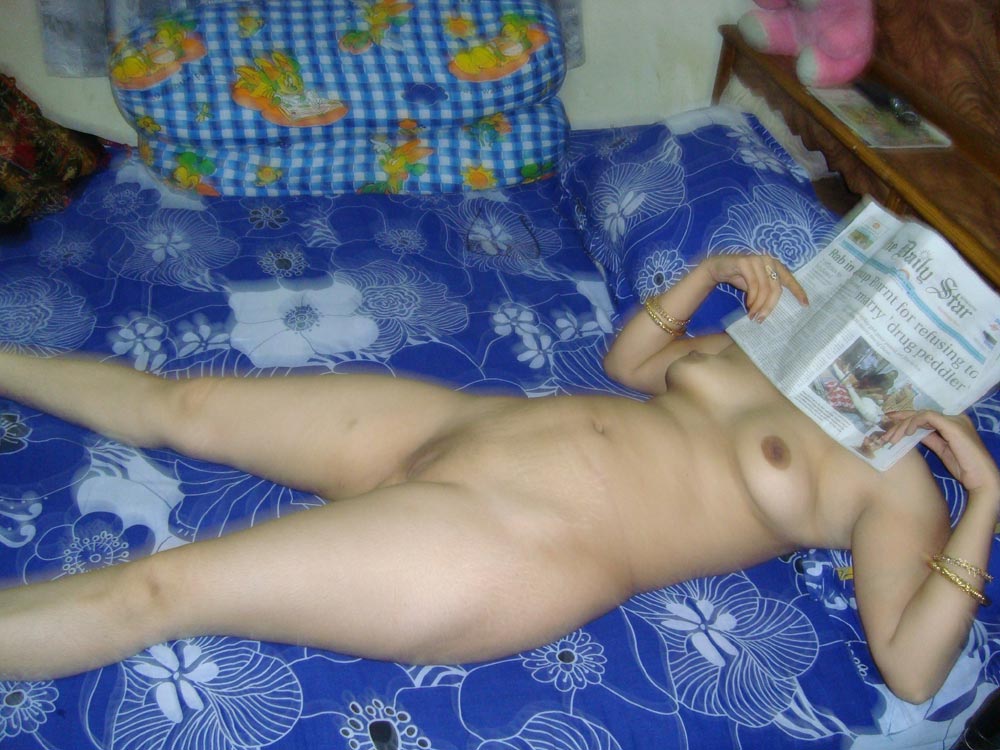 Indian Shraddha Bhabhi Waiting To Get Fucked