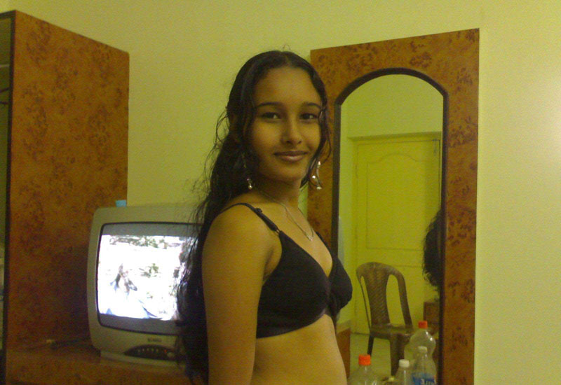 Indian Hot Girl Shower Bath Pics