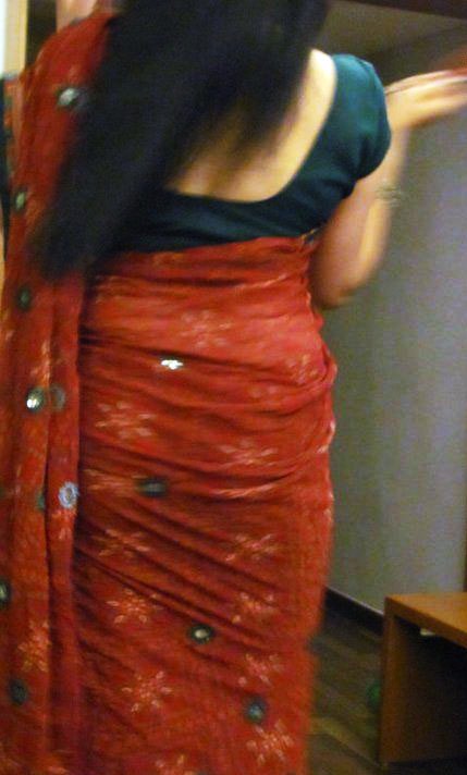 Sexy Indian Bhabhi Showing Hot Figure